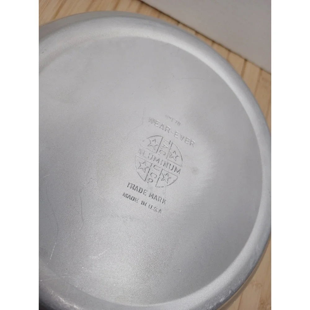 Vintage Wear-Ever No 170 Aluminum Dutch Oven Casserole Pot with Lid Made in USA